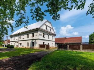 Prodej výrobních prostor, Hrušová, 1100 m2