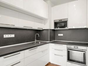 Pronájem bytu 2+kk, Praha - Ruzyně, Stochovská, 51 m2