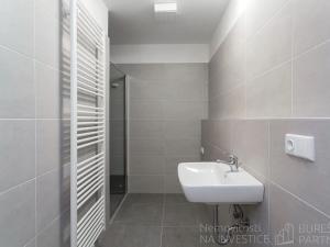 Pronájem bytu 2+kk, Praha - Suchdol, Suchdolské náměstí, 43 m2