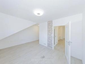 Prodej kanceláře, Praha - Suchdol, Osvobození, 314 m2