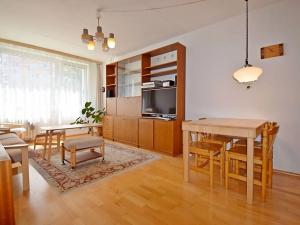 Pronájem bytu 3+kk, Praha - Řepy, Bazovského, 69 m2
