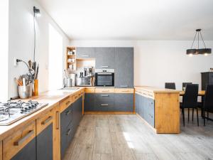 Prodej rodinného domu, Čerňovice, 142 m2