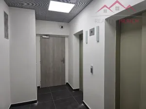 Pronájem bytu 3+kk, Chomutov, Žižkovo náměstí, 103 m2