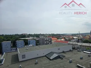 Pronájem bytu 2+kk, Chomutov, Žižkovo náměstí, 50 m2