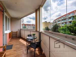 Pronájem bytu 3+kk, Praha - Černý Most, náměstí Plukovníka Vlčka, 86 m2