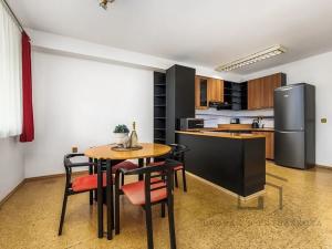 Pronájem bytu 3+kk, Praha - Černý Most, náměstí Plukovníka Vlčka, 86 m2
