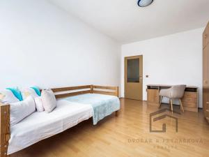 Pronájem bytu 3+kk, Praha - Černý Most, náměstí Plukovníka Vlčka, 86 m2