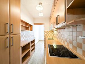 Prodej bytu 2+1, Moravský Krumlov, Sídliště, 51 m2