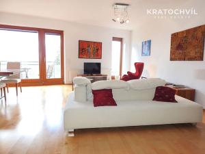 Pronájem bytu 3+kk, Praha - Podolí, Na hřebenech II, 109 m2