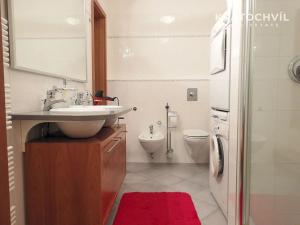 Pronájem bytu 3+kk, Praha - Podolí, Na hřebenech II, 109 m2