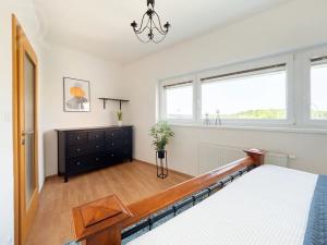 Prodej bytu 2+kk, Praha - Kamýk, Papírníkova, 70 m2