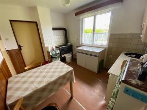 Prodej pozemku pro bydlení, Svojetice, Kamenická, 2443 m2