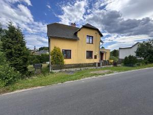 Prodej rodinného domu, Mikulovice, Hlucholazská, 250 m2