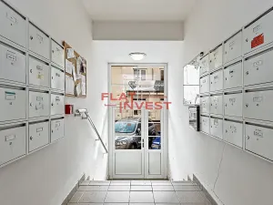 Pronájem bytu 2+kk, Praha - Kyje, Pelušková, 46 m2