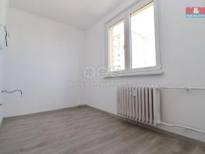 Prodej bytu 2+1, Karlovy Vary, Brigádníků, 55 m2