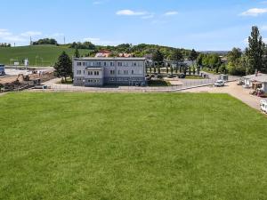 Prodej komerčního pozemku, Bystřice pod Hostýnem, 2500 m2
