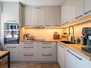 Prodej bytu 3+1, Brno, Mutěnická, 71 m2