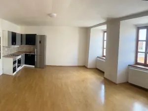 Pronájem bytu 2+kk, Jihlava, Kosmákova, 68 m2