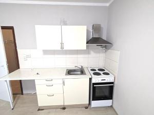 Pronájem bytu 2+kk, Ústí nad Labem, Poláčkova, 40 m2