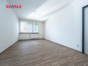 Pronájem bytu 3+kk, Praha - Kobylisy, Formánkova, 65 m2