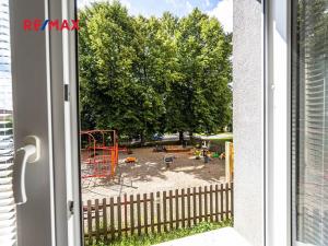 Pronájem bytu 3+kk, Praha - Kobylisy, Formánkova, 65 m2