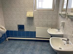 Pronájem kanceláře, Praha - Libeň, U libeňského pivovaru, 60 m2