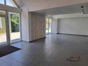 Pronájem obchodního prostoru, Brandýs nad Labem-Stará Boleslav, Masarykovo náměstí, 60 m2