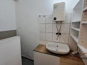 Pronájem obchodního prostoru, Brandýs nad Labem-Stará Boleslav, Masarykovo náměstí, 60 m2