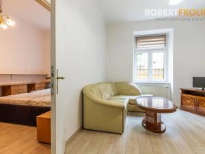Pronájem bytu 2+kk, Praha - Dejvice, Jaselská, 48 m2