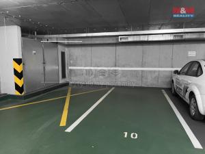 Pronájem garážového stání, Praha - Smíchov, Radlická, 13 m2