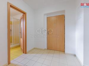 Prodej bytu 1+kk, Ostrov, Hroznětínská, 41 m2