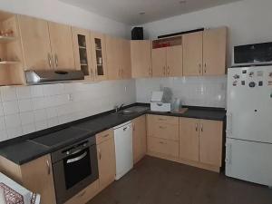 Pronájem rodinného domu, Kostelec nad Černými lesy, 260 m2