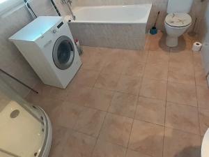 Pronájem rodinného domu, Kostelec nad Černými lesy, 260 m2