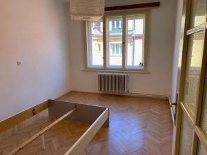 Pronájem bytu 3+1, Praha - Podolí, Brabcova, 93 m2