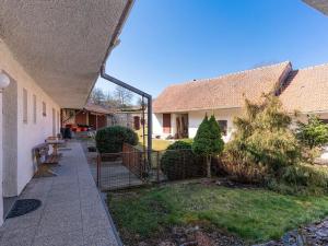 Prodej vícegeneračního domu, Nová Ves, 212 m2