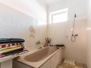 Prodej vícegeneračního domu, Nová Ves, 212 m2