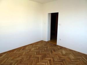 Pronájem bytu 1+1, Praha - Vršovice, 28. pluku, 42 m2