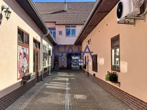 Pronájem obchodního prostoru, Kyjov, Masarykovo náměstí, 27 m2