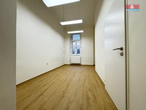 Pronájem kanceláře, Praha - Karlín, Kollárova, 93 m2