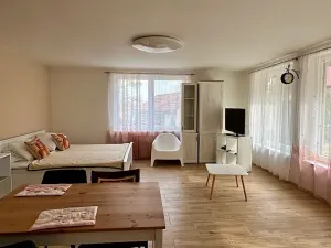Pronájem chaty, Mšecké Žehrovice, 51 m2