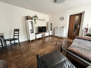 Prodej rodinného domu, Město Touškov, Květná, 60 m2