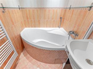 Pronájem bytu 3+kk, Praha, Kyselova, 60 m2