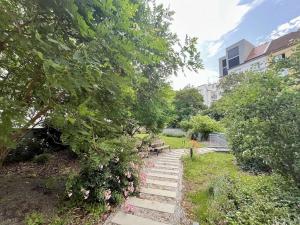 Pronájem bytu 2+kk, Praha - Vysočany, Sokolovská, 48 m2