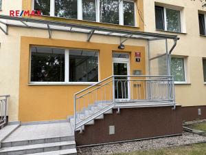 Prodej bytu 3+1, Praha - Střížkov, K lipám, 74 m2