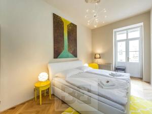 Pronájem bytu 4+1, Praha - Smíchov, 133 m2