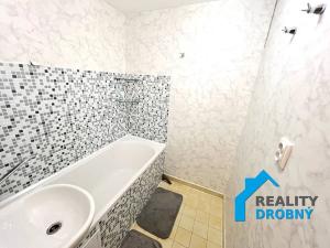 Pronájem bytu 2+1, Děčín, Oblouková, 64 m2