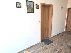 Pronájem bytu 2+kk, Praha - Čakovice, 49 m2