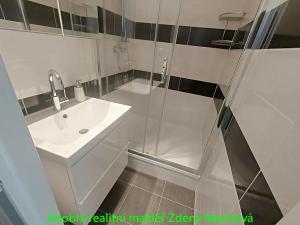 Pronájem bytu 2+kk, Praha - Chodov, Doubravická, 45 m2