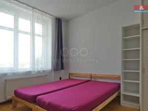 Pronájem bytu 4+1, Čáslav - Čáslav-Nové Město, Husova, 98 m2