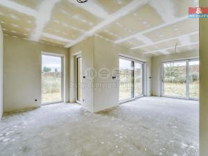 Prodej rodinného domu, Lužany, 144 m2